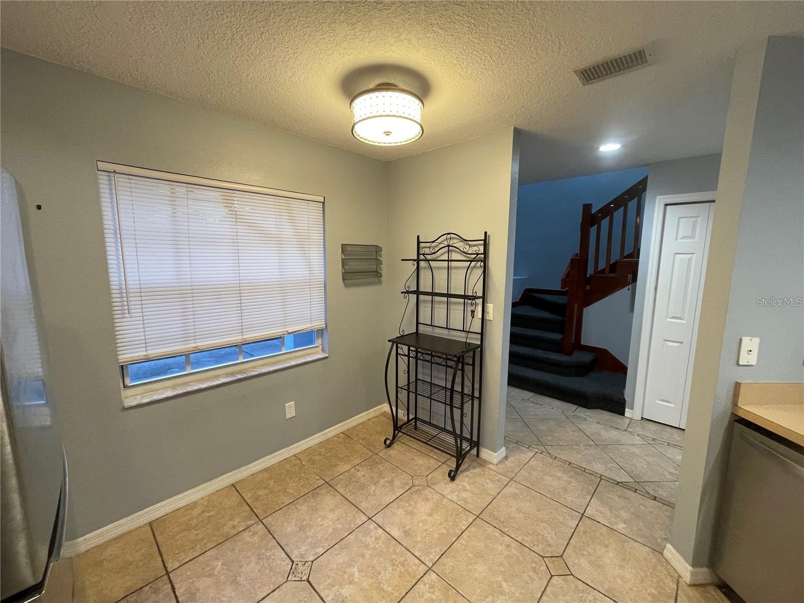 Image 6 of 18 For 4503 Oak Arbor Circle