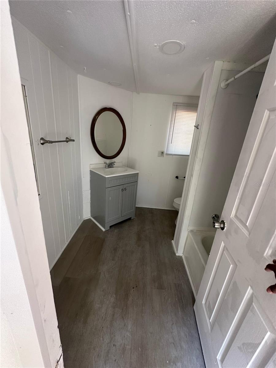 Image 7 of 12 For 204 Johntry Road