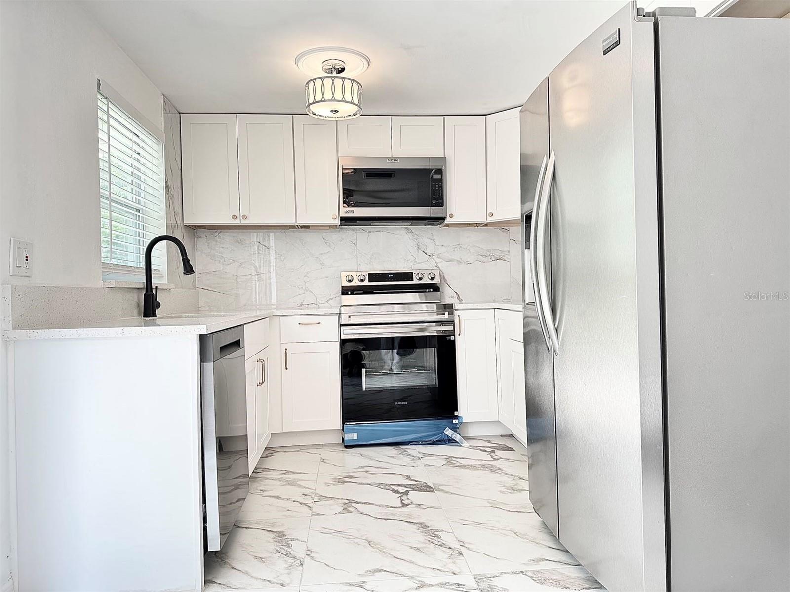 Image 5 of 40 For 8399 78th Avenue N