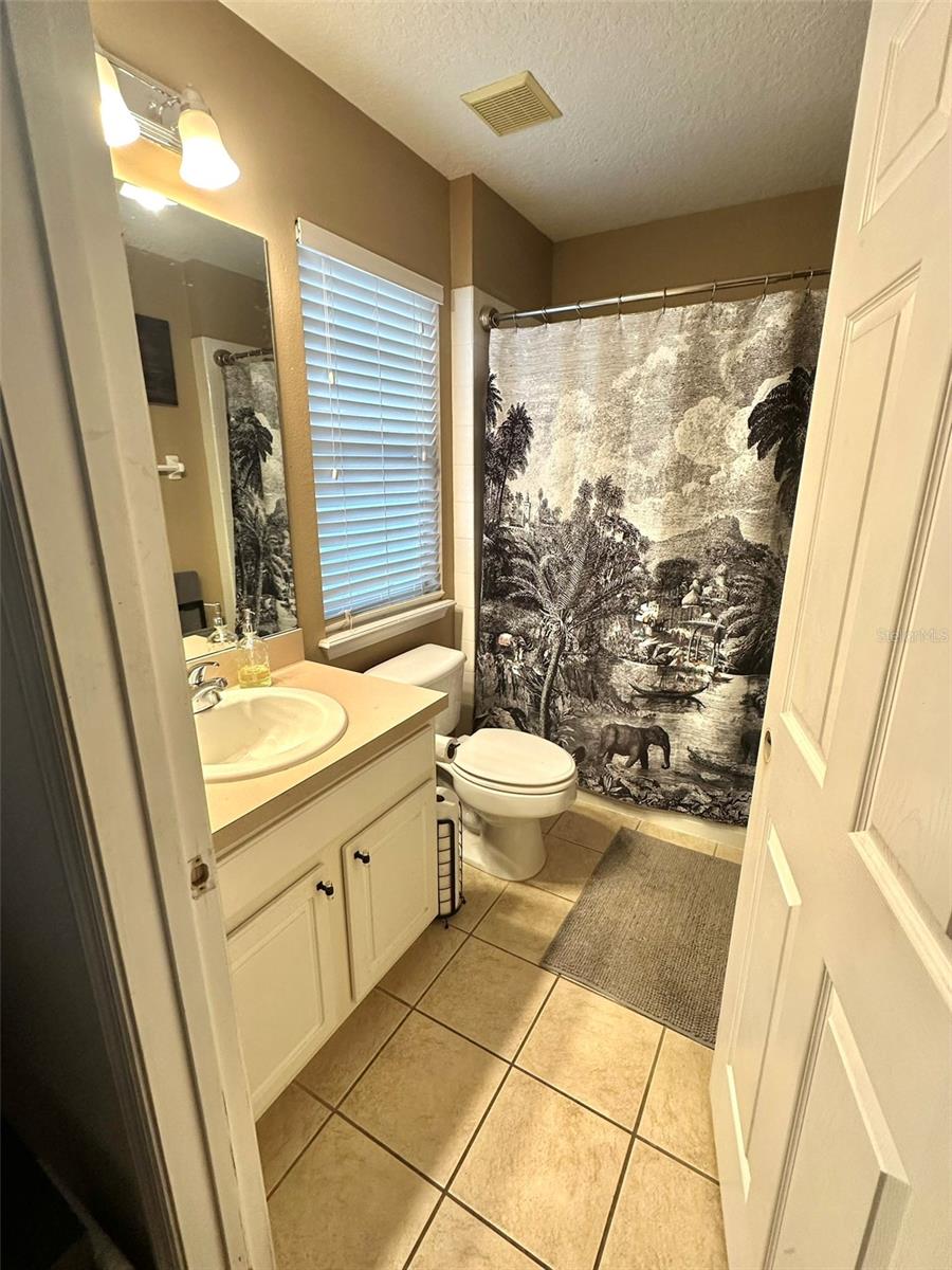Image 37 of 62 For 1101 Rush Court