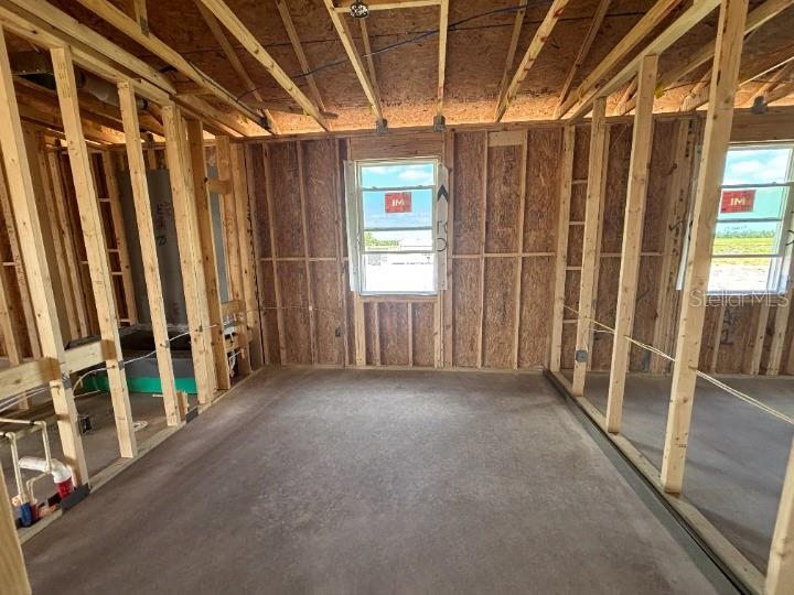 Image 17 of 28 For 707 Junonia Blvd