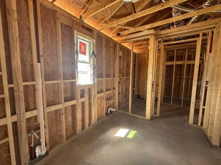 Image 21 of 28 For 707 Junonia Blvd