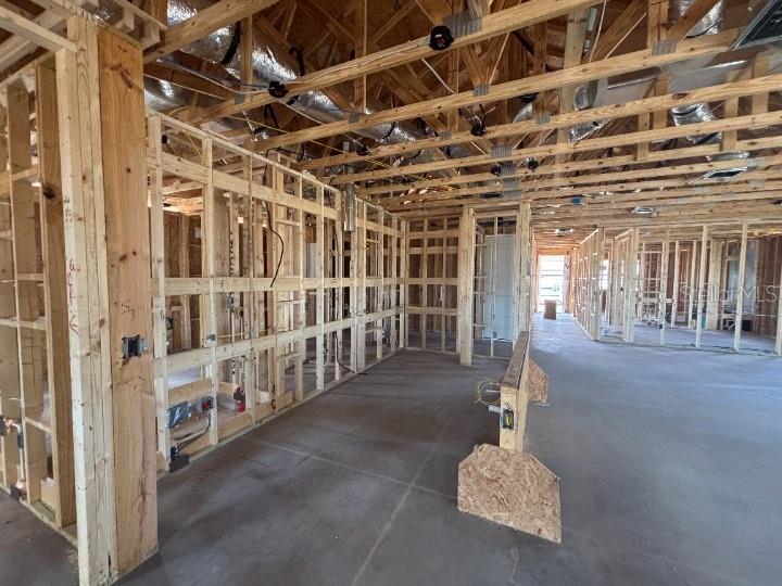 Image 8 of 28 For 707 Junonia Blvd