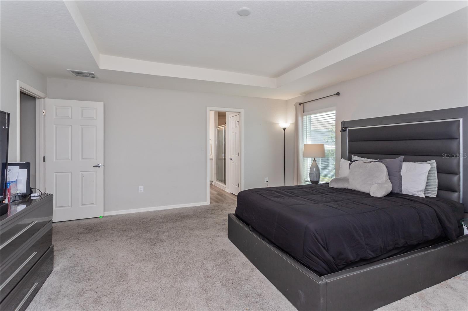 Image 13 of 23 For 871 Orleans Drive