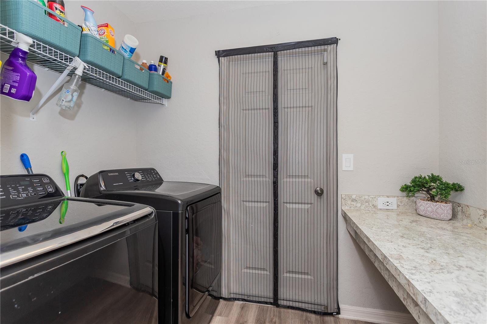Image 21 of 23 For 871 Orleans Drive