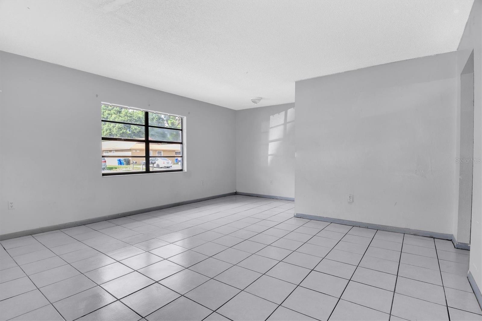 Image 2 of 13 For 2464 Chestnut Woods Drive