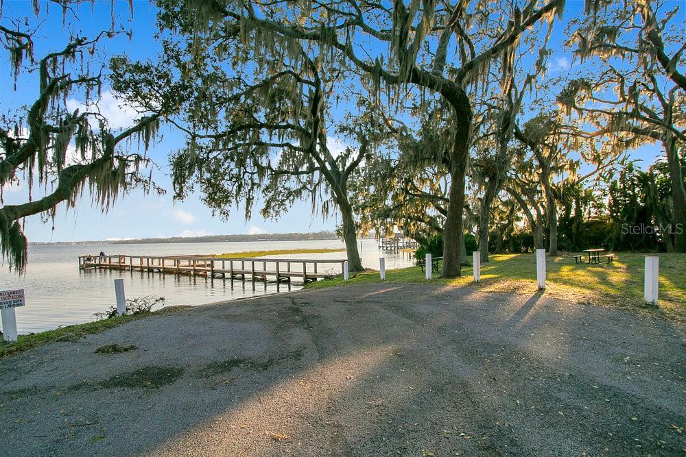 Image 29 of 41 For 10249 Spring Lake Drive