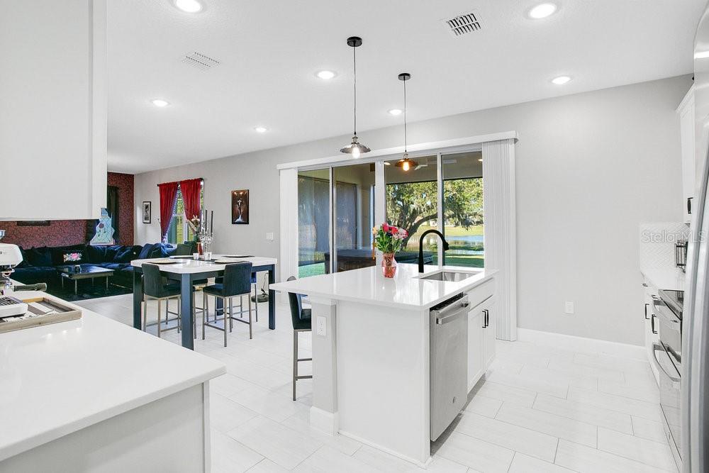 Image 4 of 41 For 10249 Spring Lake Drive