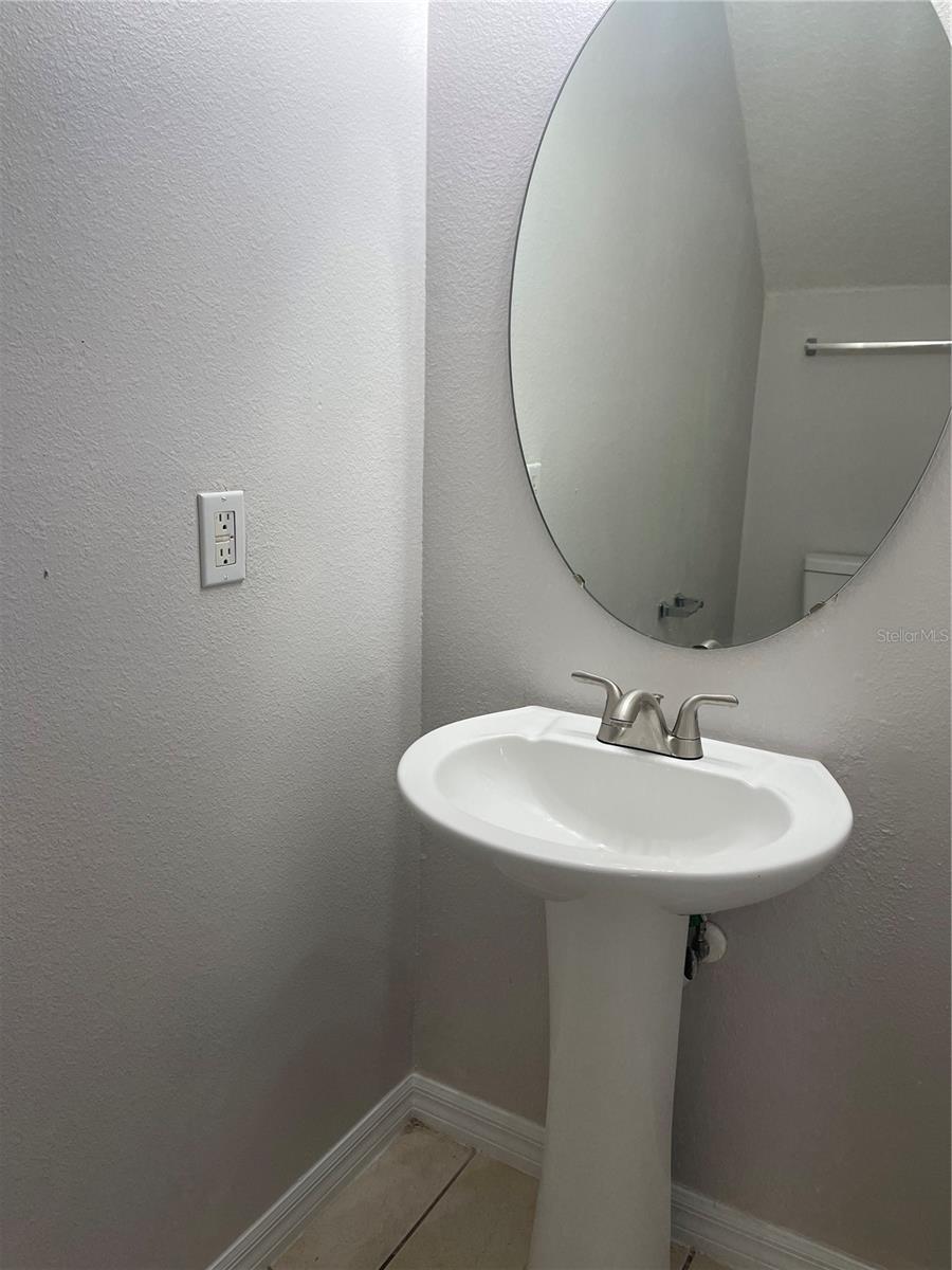 Image 16 of 24 For 514 Wilton Circle