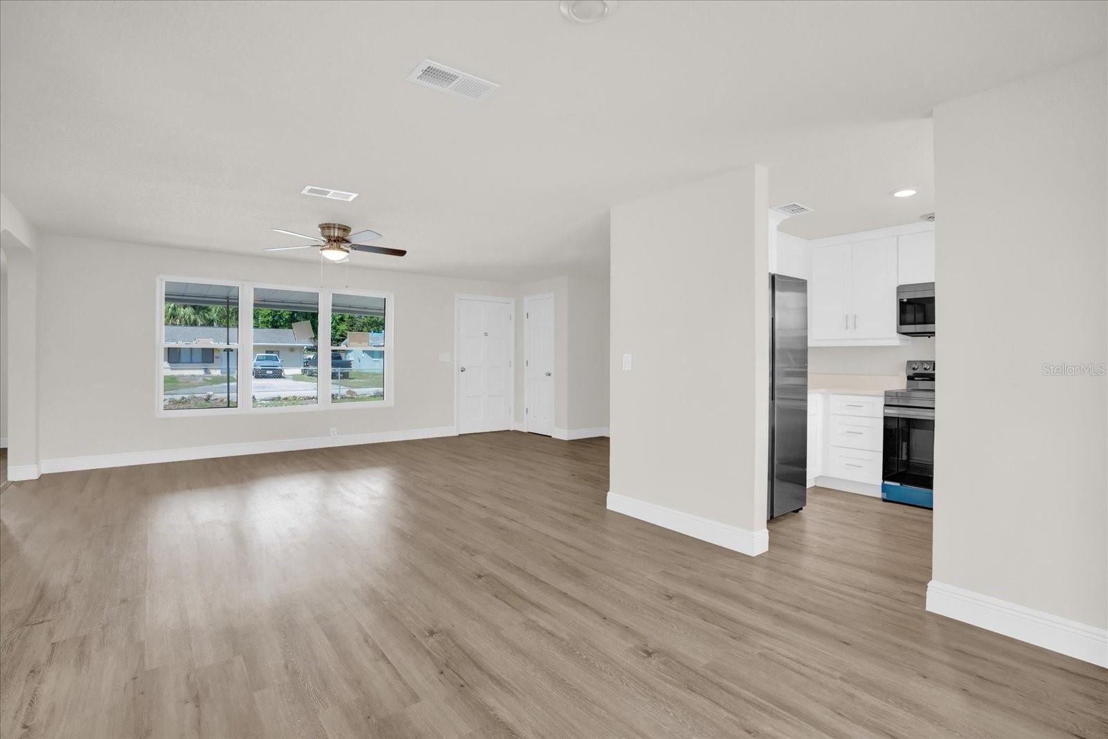 Image 5 of 29 For 1491 Granada Avenue