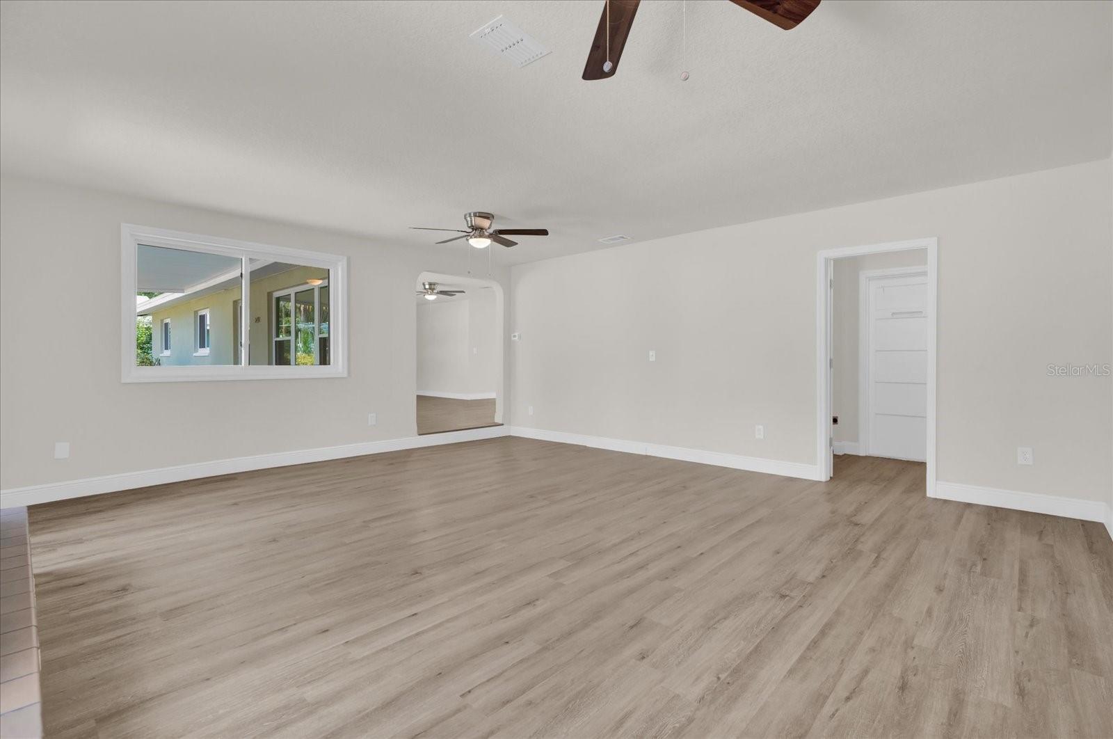 Image 7 of 29 For 1491 Granada Avenue