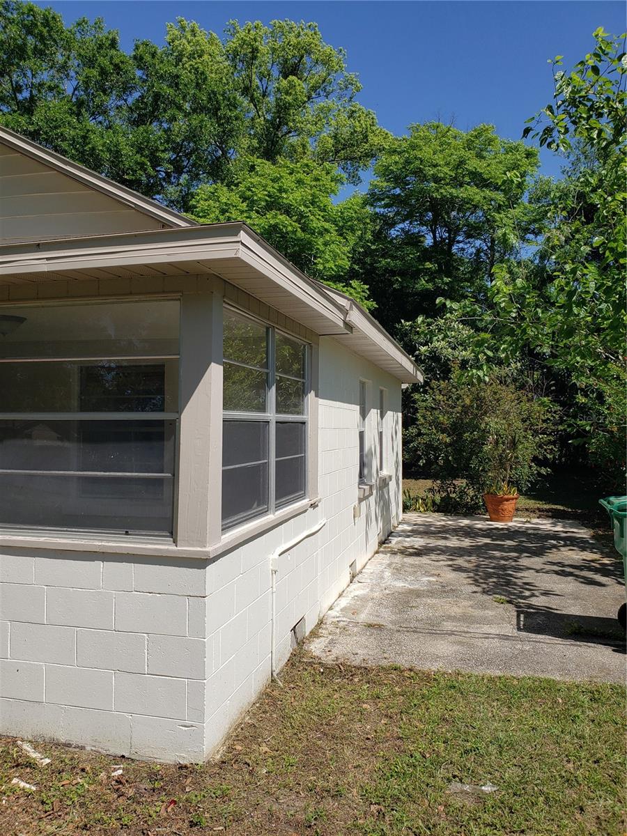 Image 3 of 15 For 134 Grand Bend Avenue