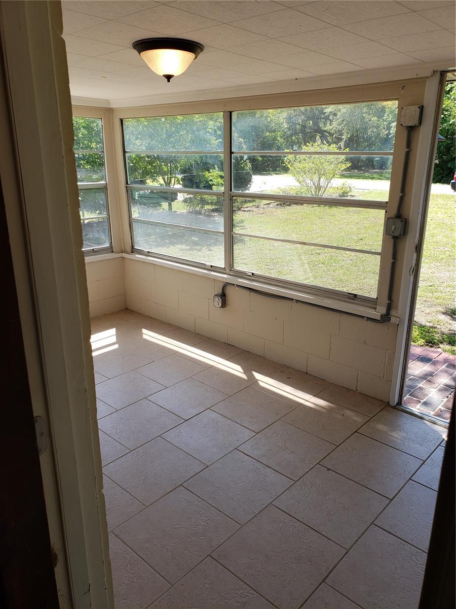 Image 4 of 15 For 134 Grand Bend Avenue
