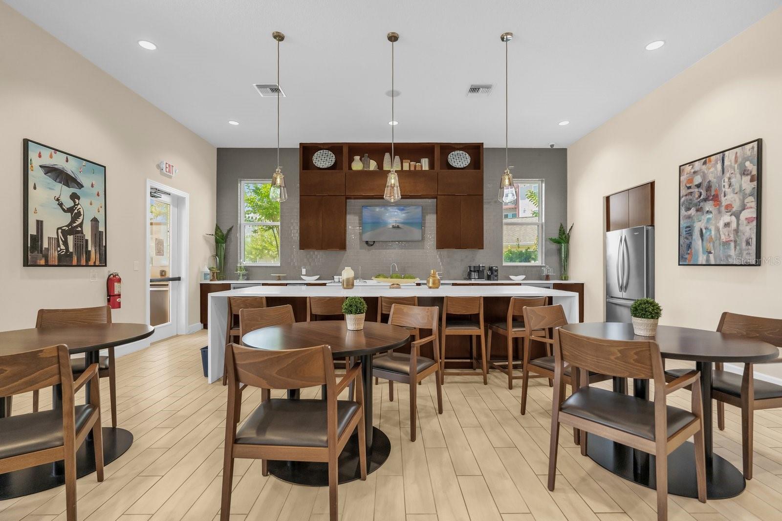 Image 19 of 22 For 7573 Laureate Boulevard 1-404