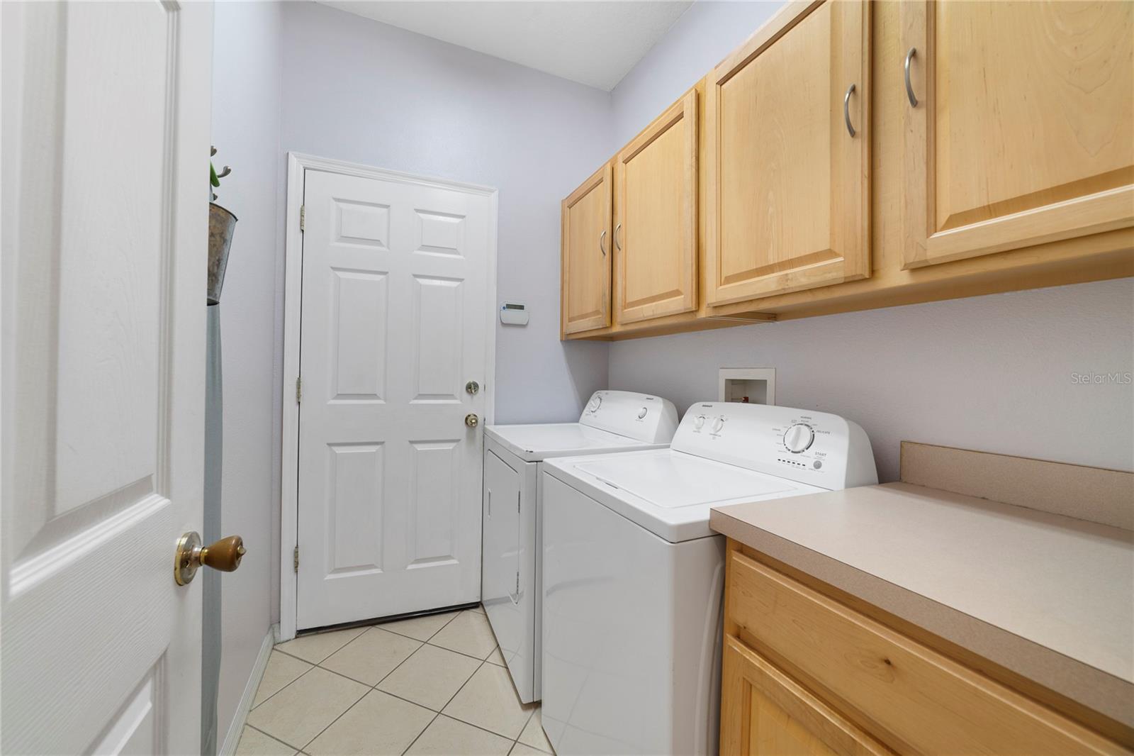 Image 14 of 16 For 4558 Redmond Place