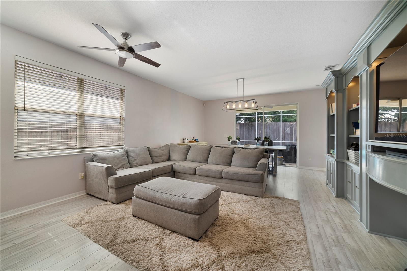 Image 6 of 16 For 4558 Redmond Place
