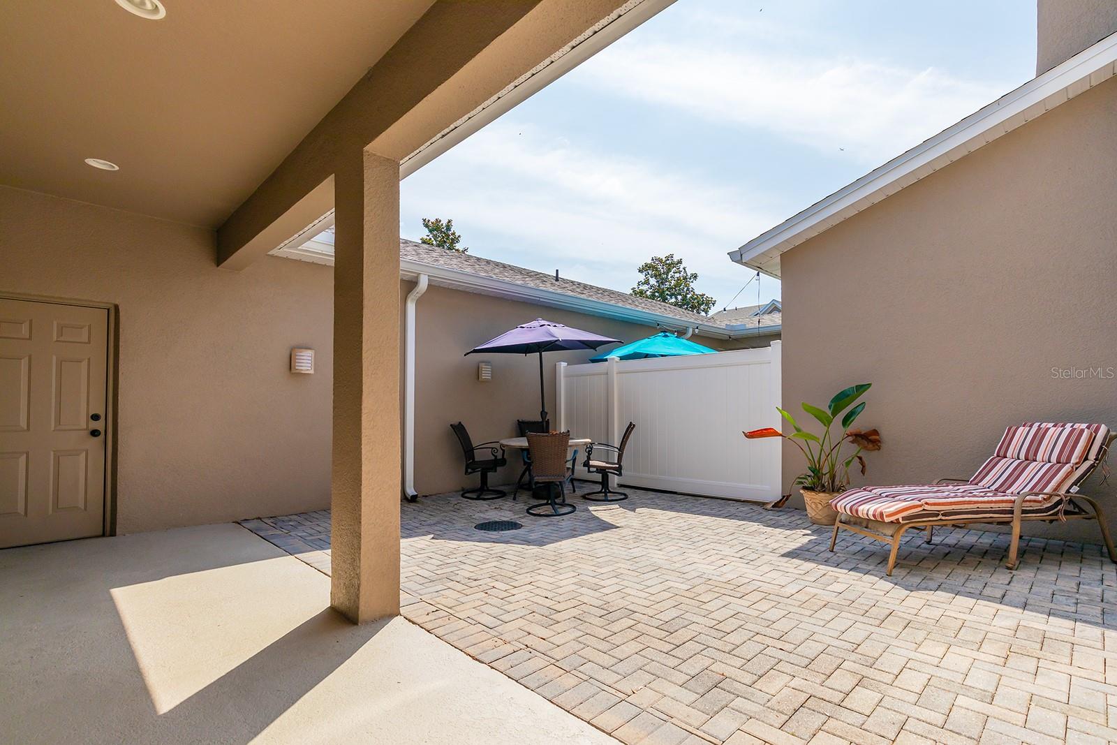 Image 15 of 21 For 804 Challis Point