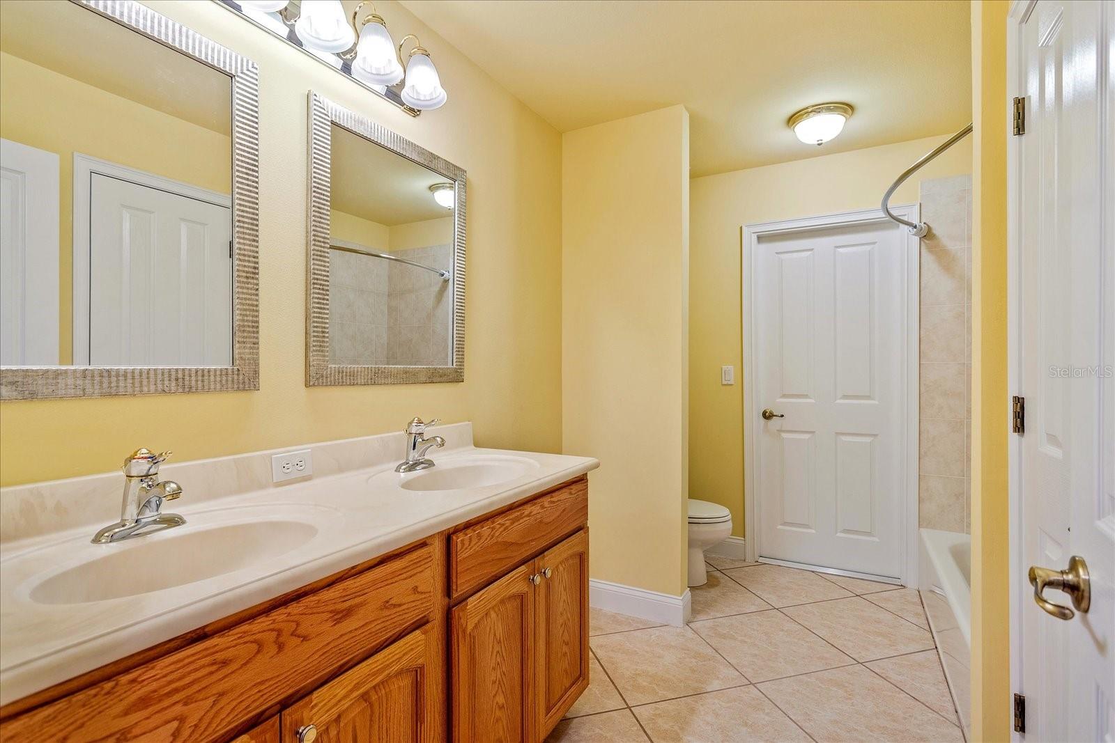 Image 72 of 94 For 17631 Vista Belle Court