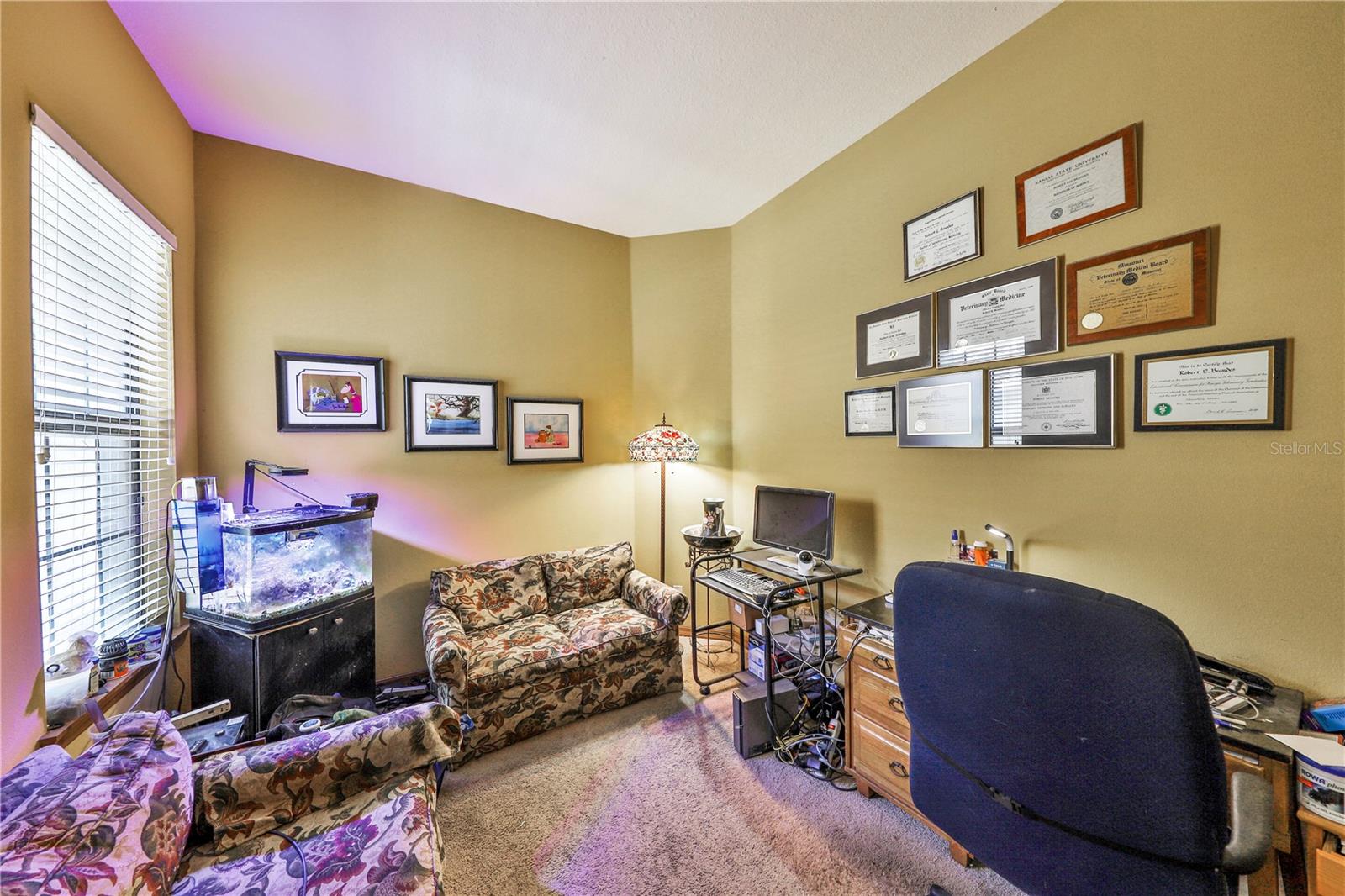 Image 17 of 20 For 2921 Falconhill Drive