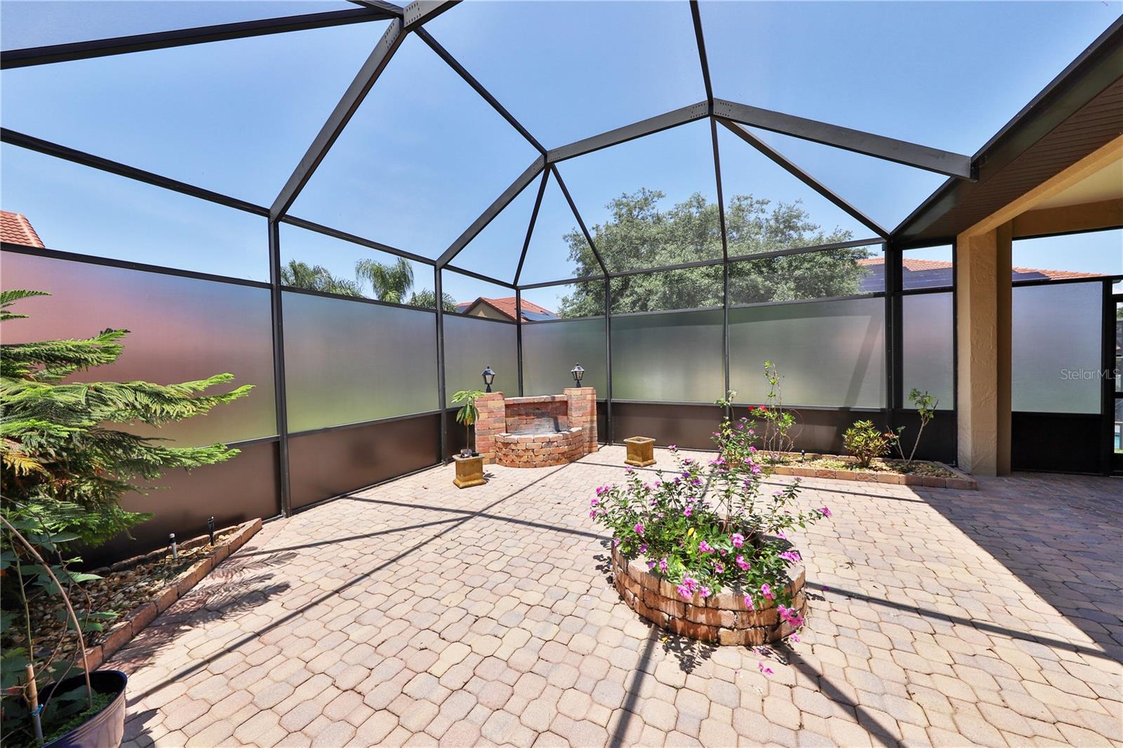 Image 18 of 20 For 2921 Falconhill Drive