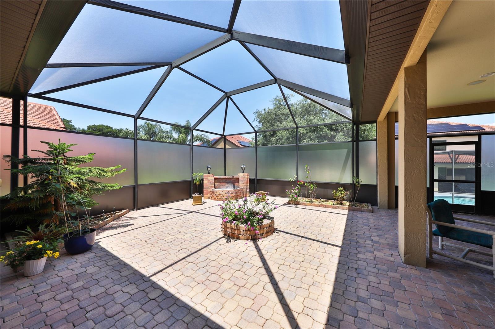 Image 19 of 20 For 2921 Falconhill Drive