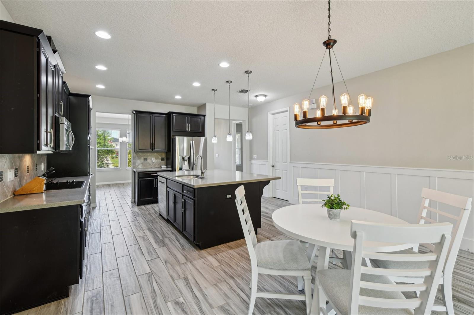 Image 11 of 71 For 8420 Corkfield Avenue