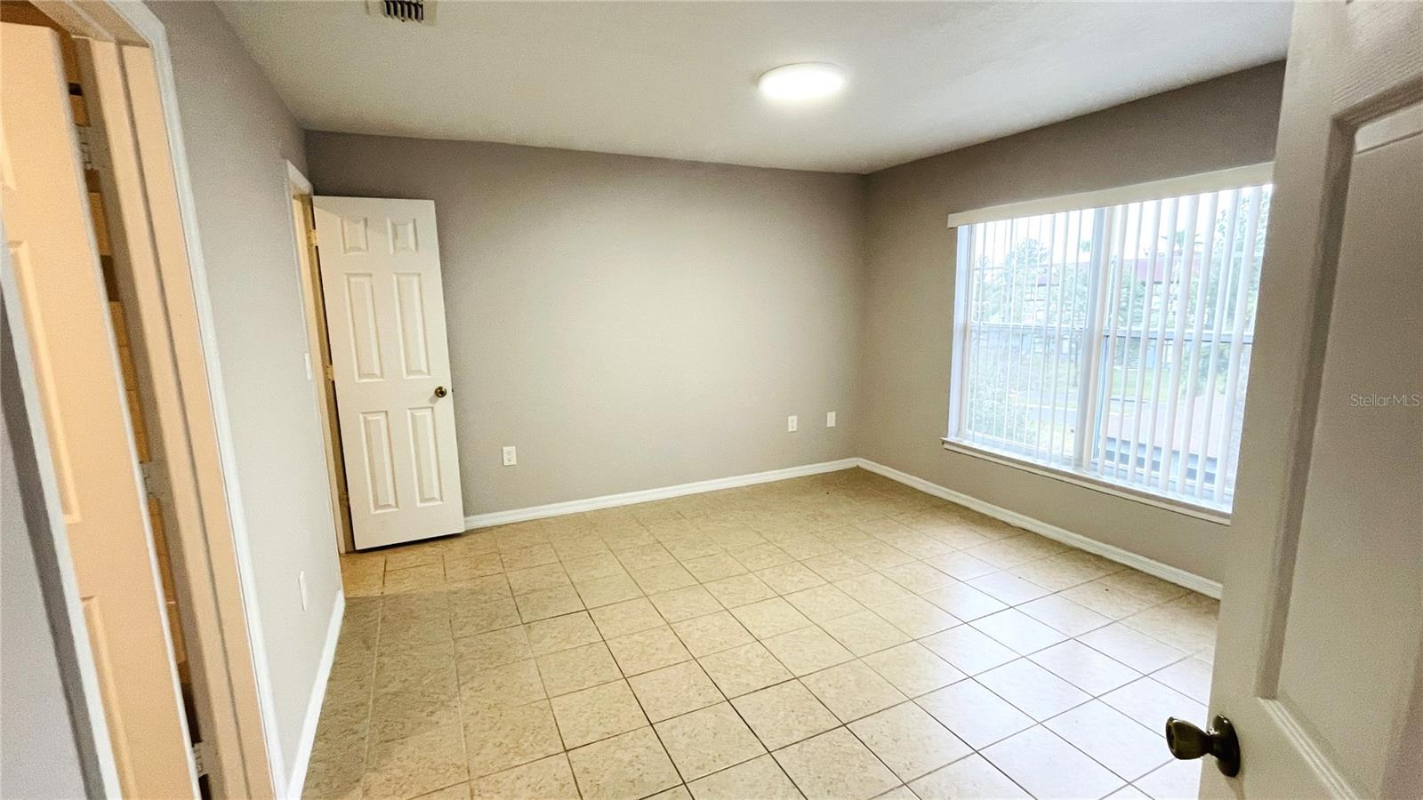 Image 10 of 19 For 3702 Palm Desert Lane 5435