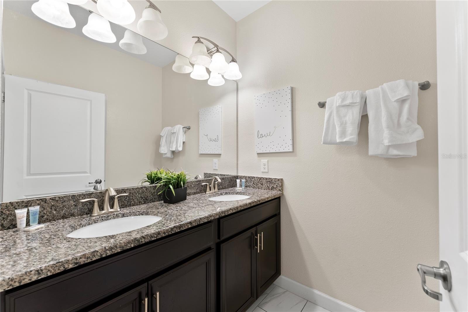 Image 30 of 66 For 1596 Moon Valley Drive