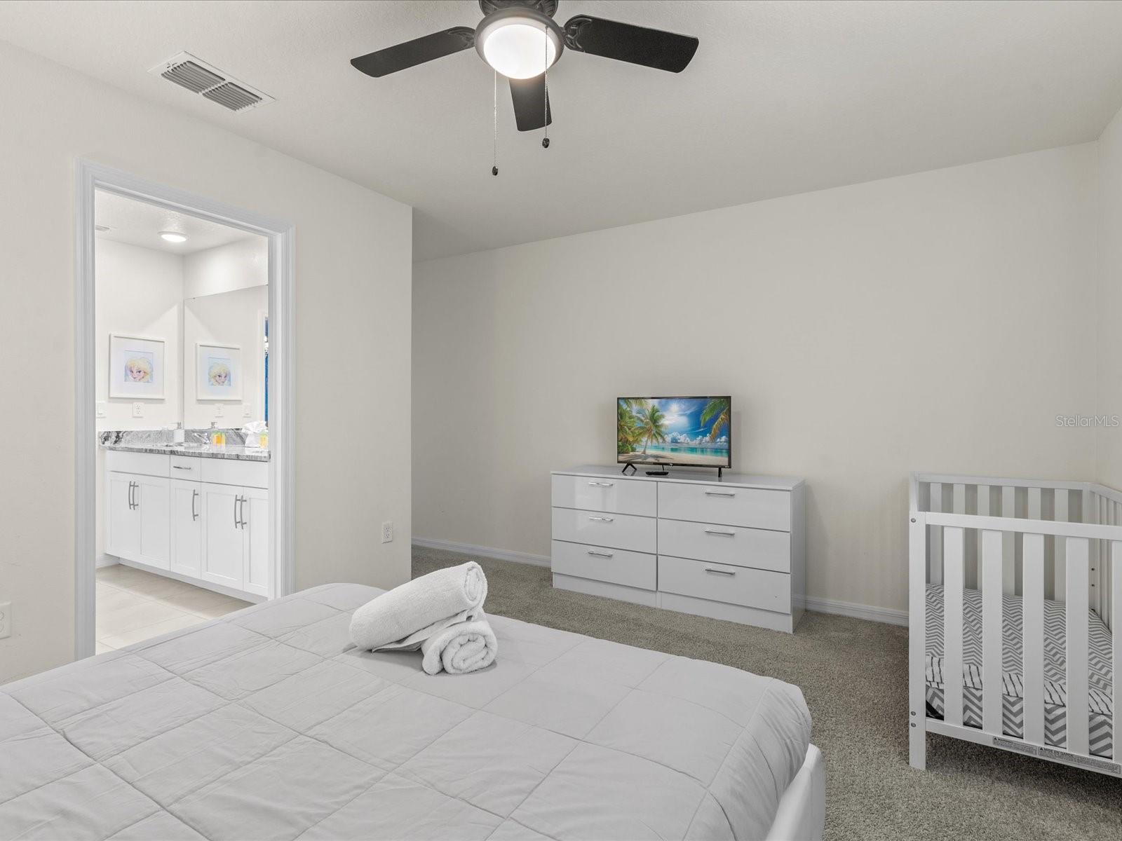 Image 31 of 56 For 8943 Coconut Breeze Drive