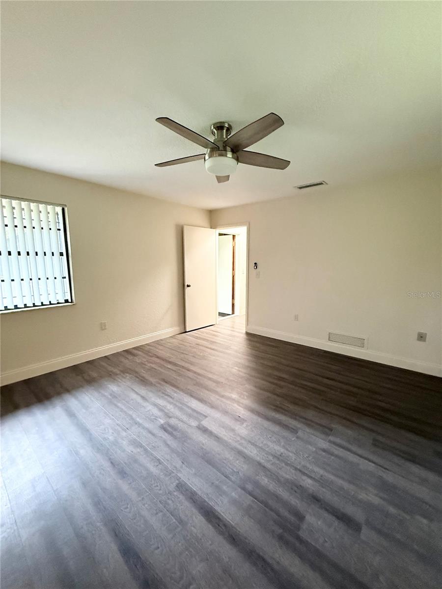 Image 5 of 27 For 8105 Gilliam Road
