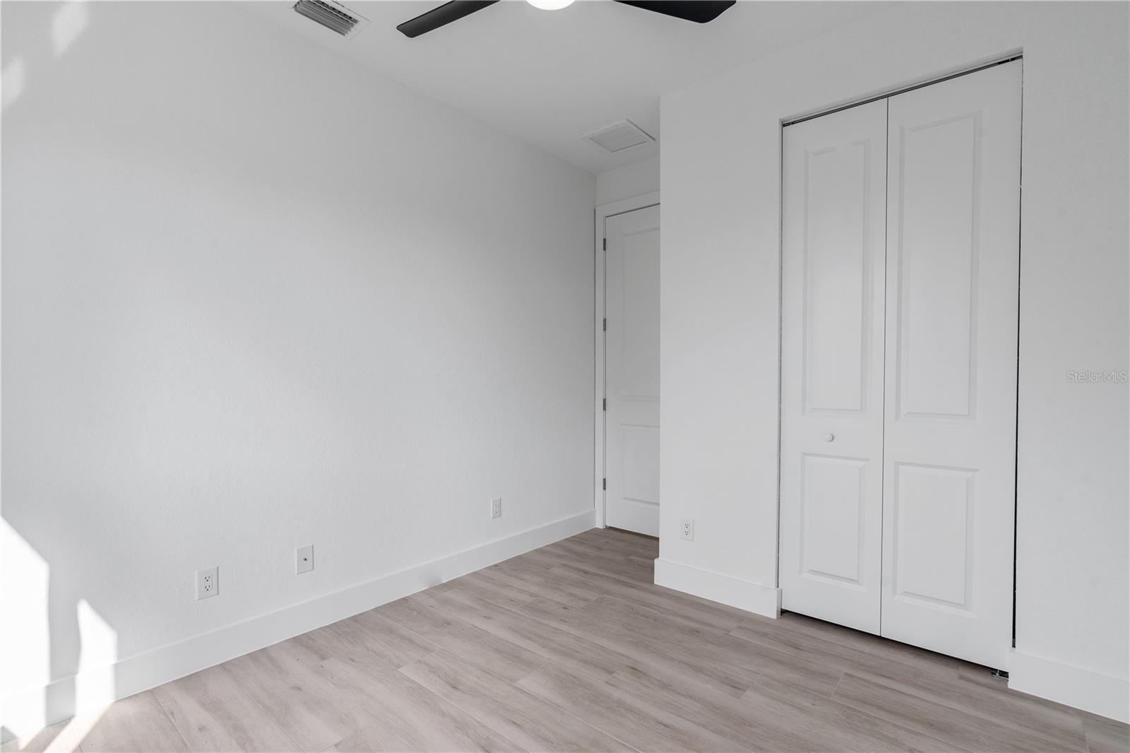 Image 45 of 49 For 13438 Mcintosh Avenue