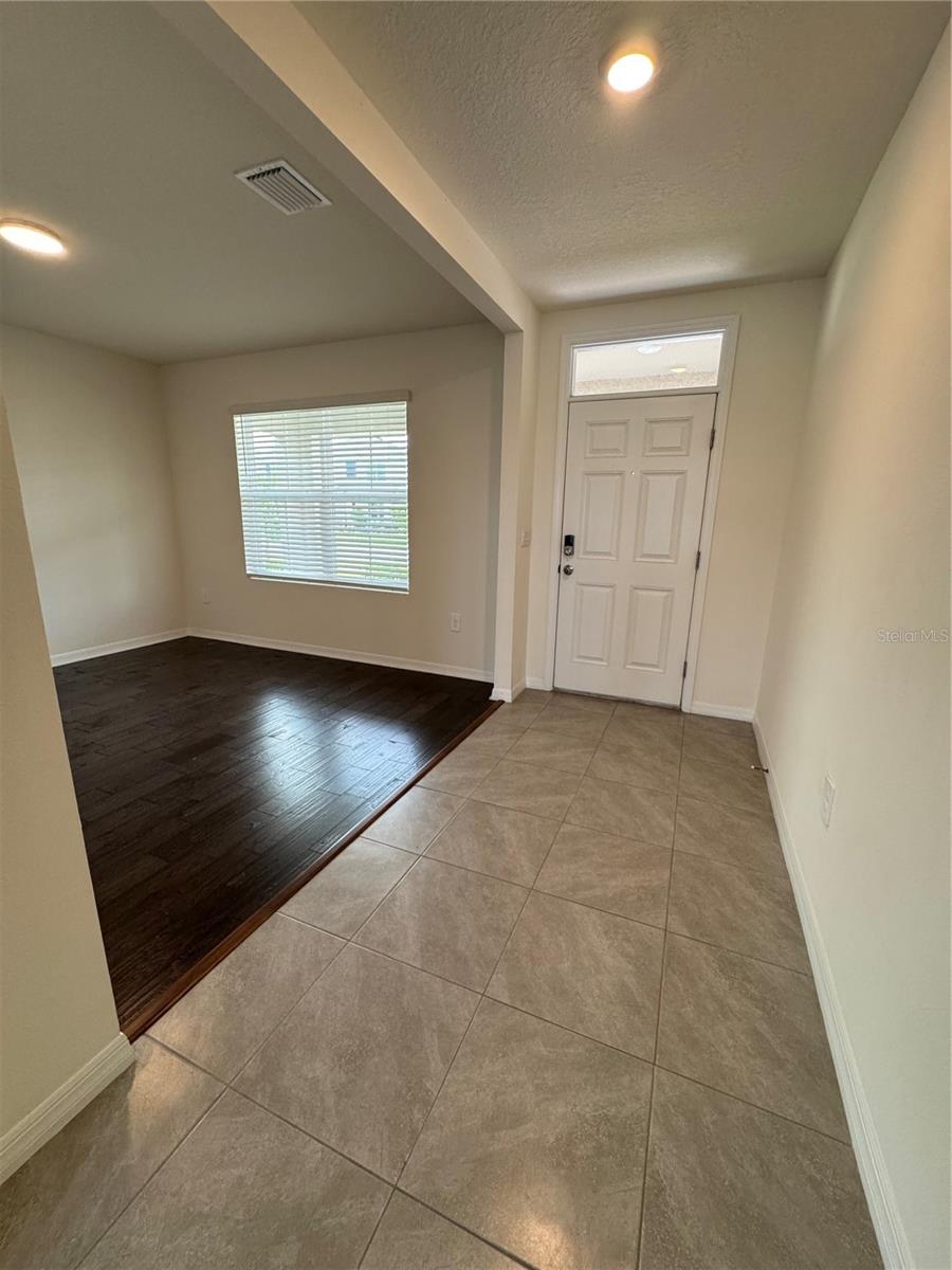 Image 6 of 46 For 17626 Canopy Place