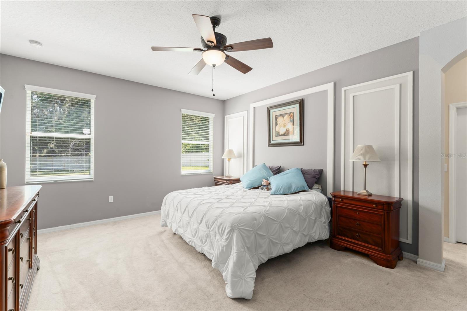 Image 17 of 39 For 2827 Park Meadow Dr