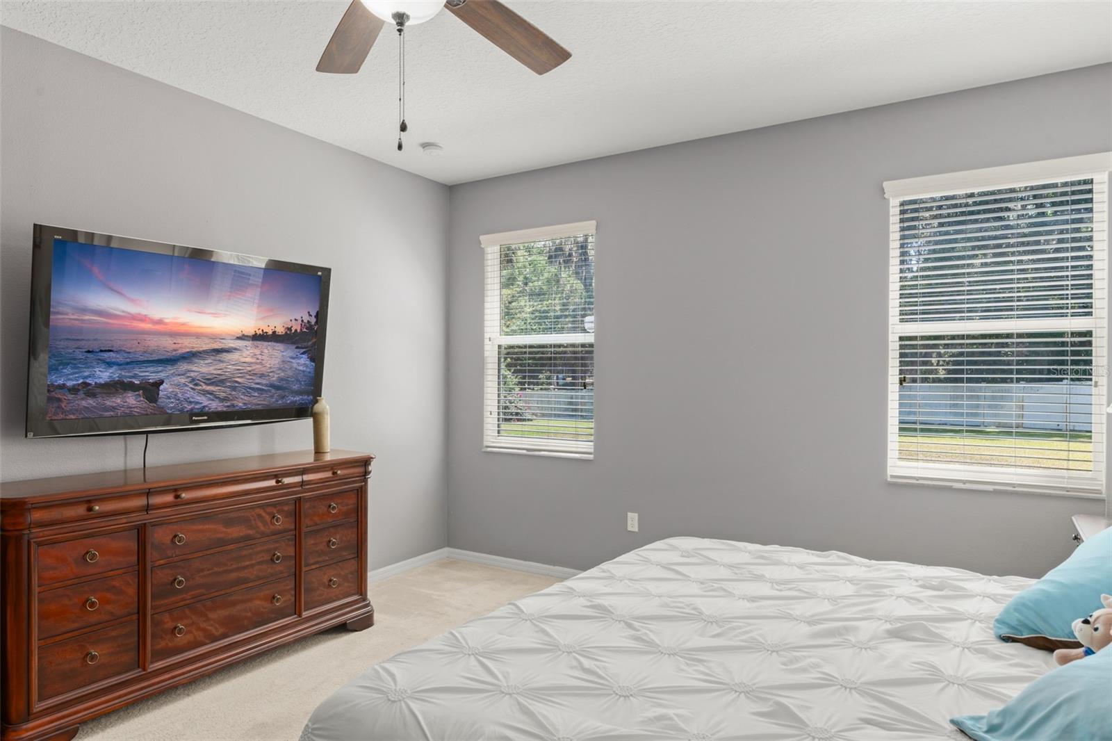Image 18 of 39 For 2827 Park Meadow Dr