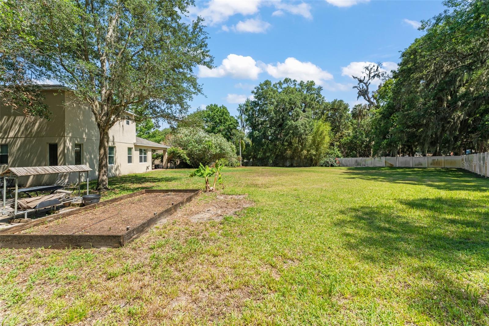 Image 34 of 39 For 2827 Park Meadow Dr