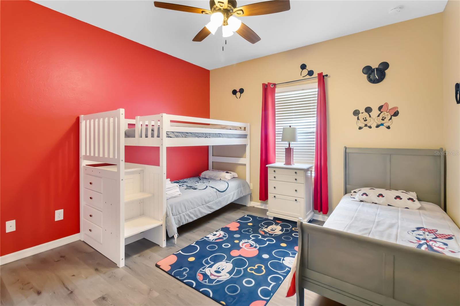 Image 27 of 40 For 822 Brunello Drive