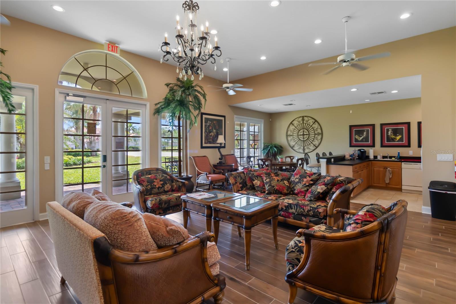 Image 34 of 40 For 822 Brunello Drive