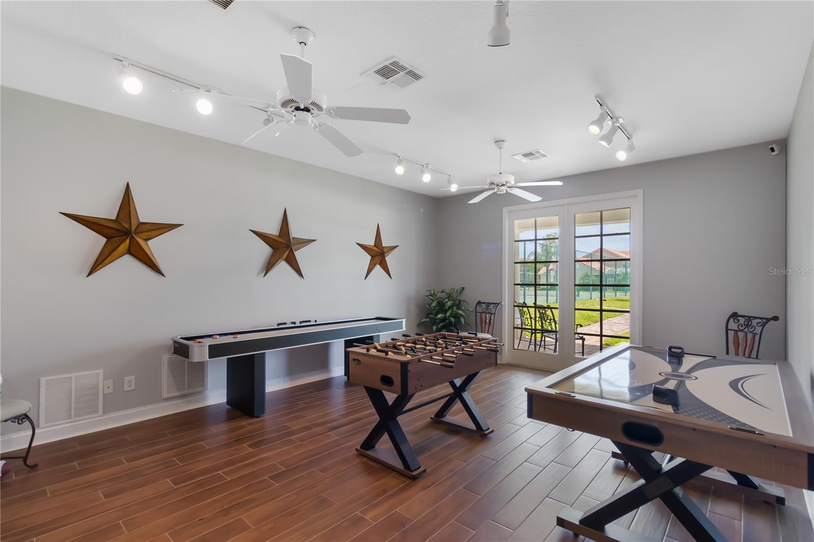Image 36 of 40 For 822 Brunello Drive