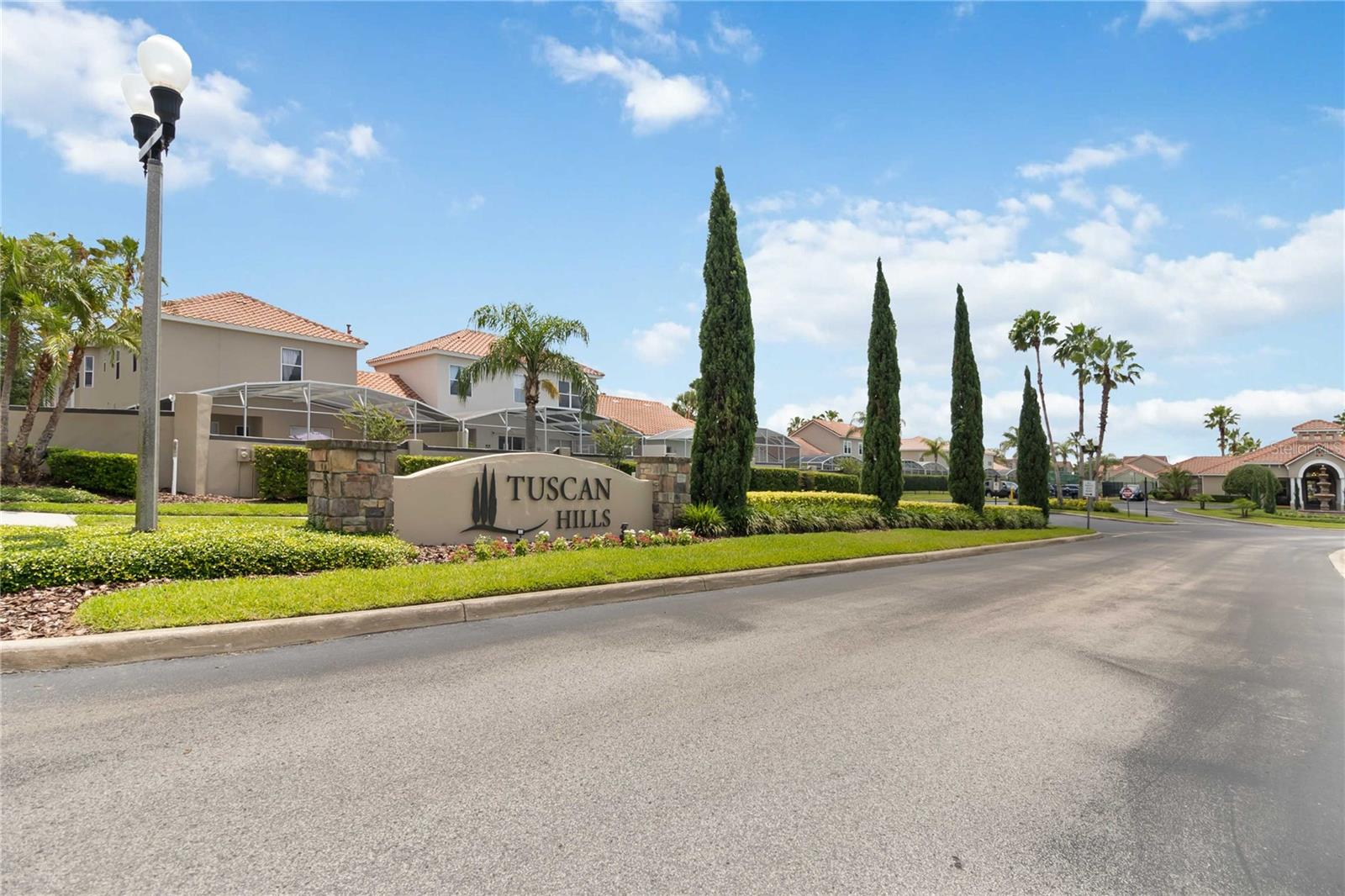 Image 4 of 40 For 822 Brunello Drive