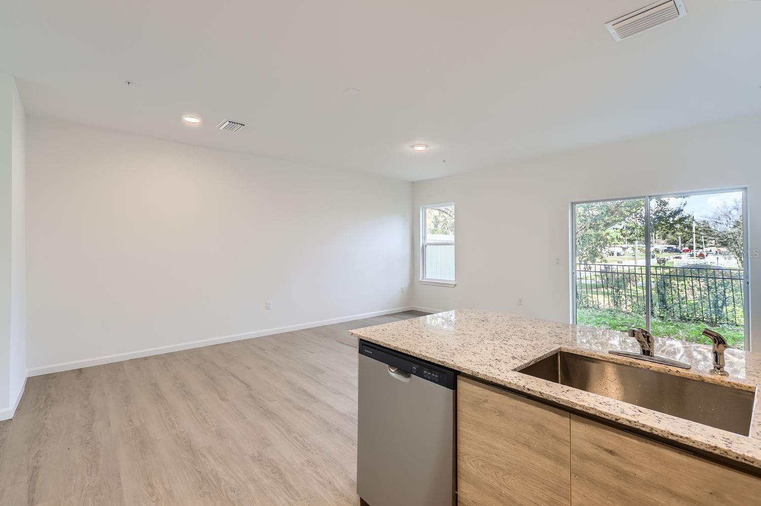 Image 11 of 32 For 1209 Southstation Place 306