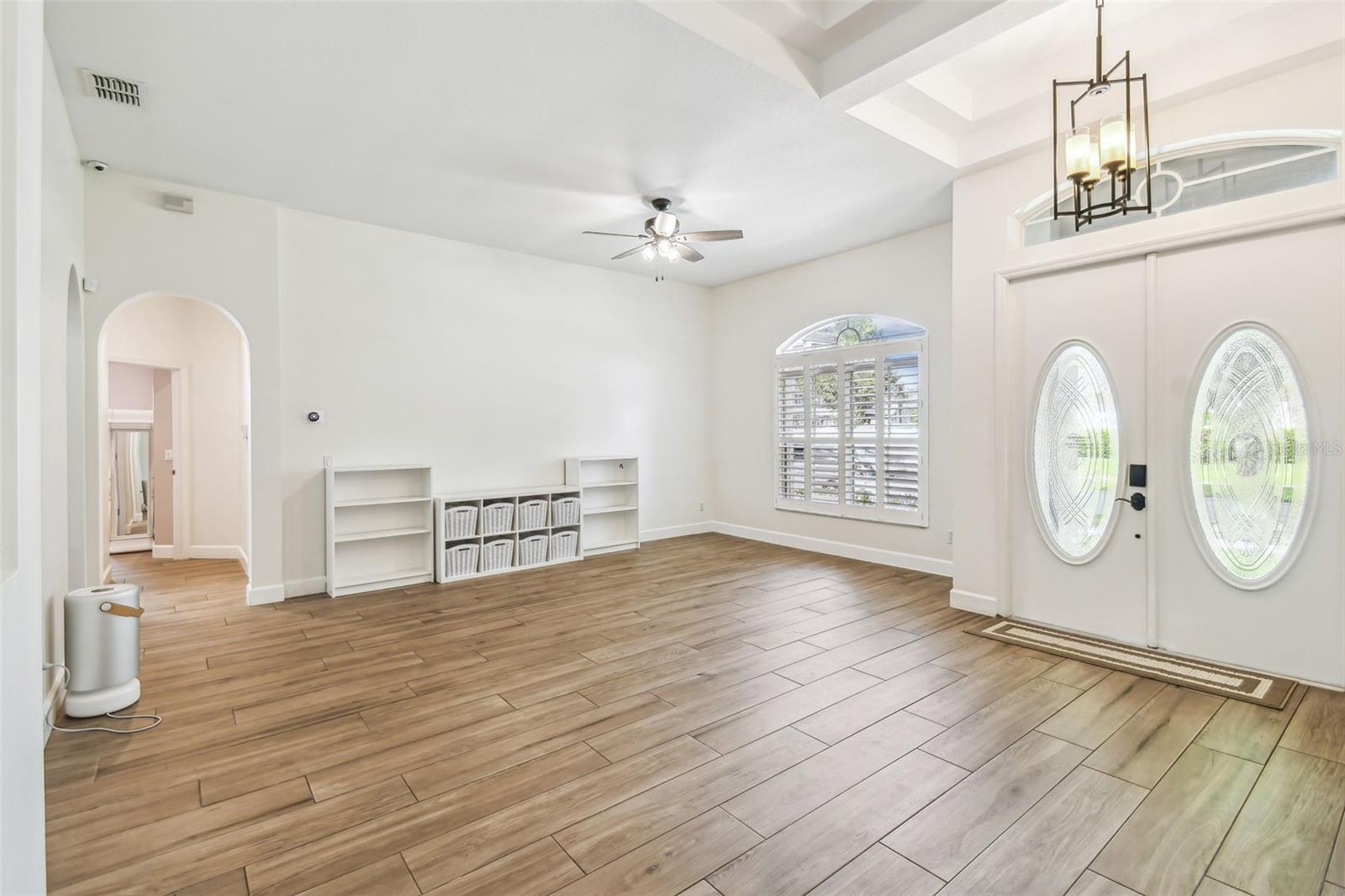 Image 10 of 100 For 14003 Sobrado Drive