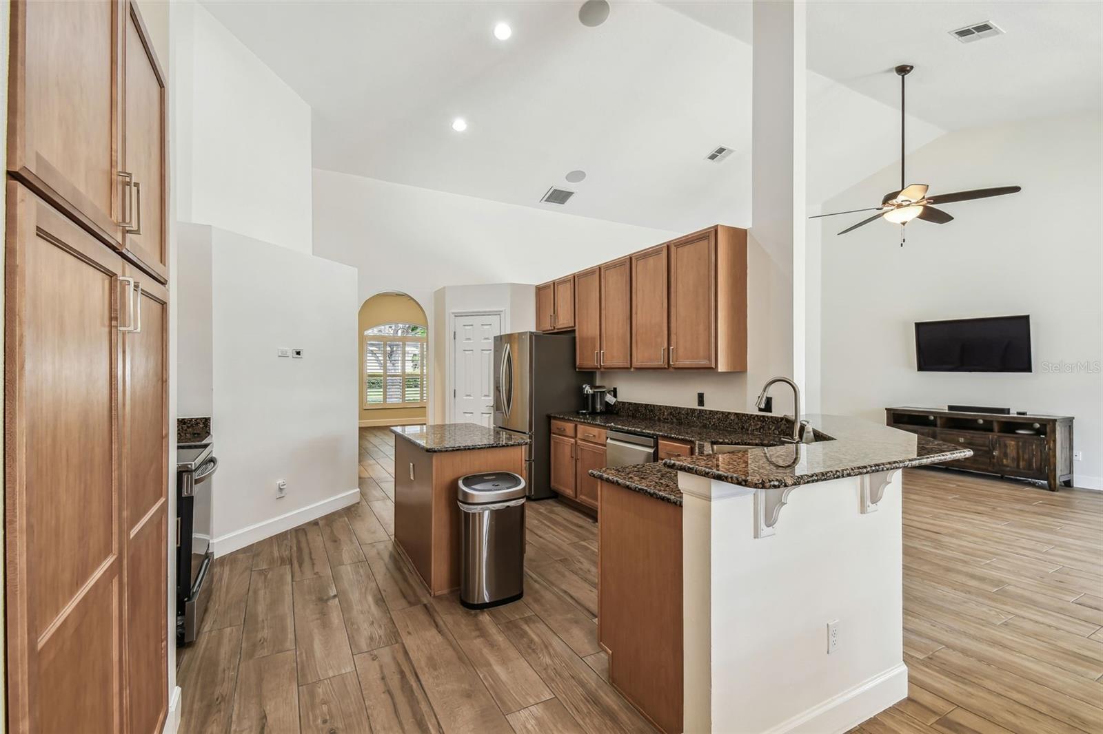 Image 19 of 100 For 14003 Sobrado Drive