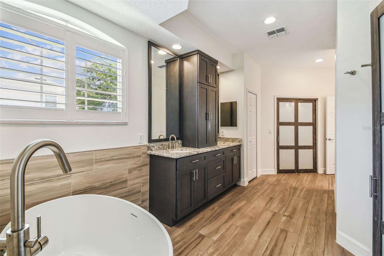 Image 34 of 100 For 14003 Sobrado Drive