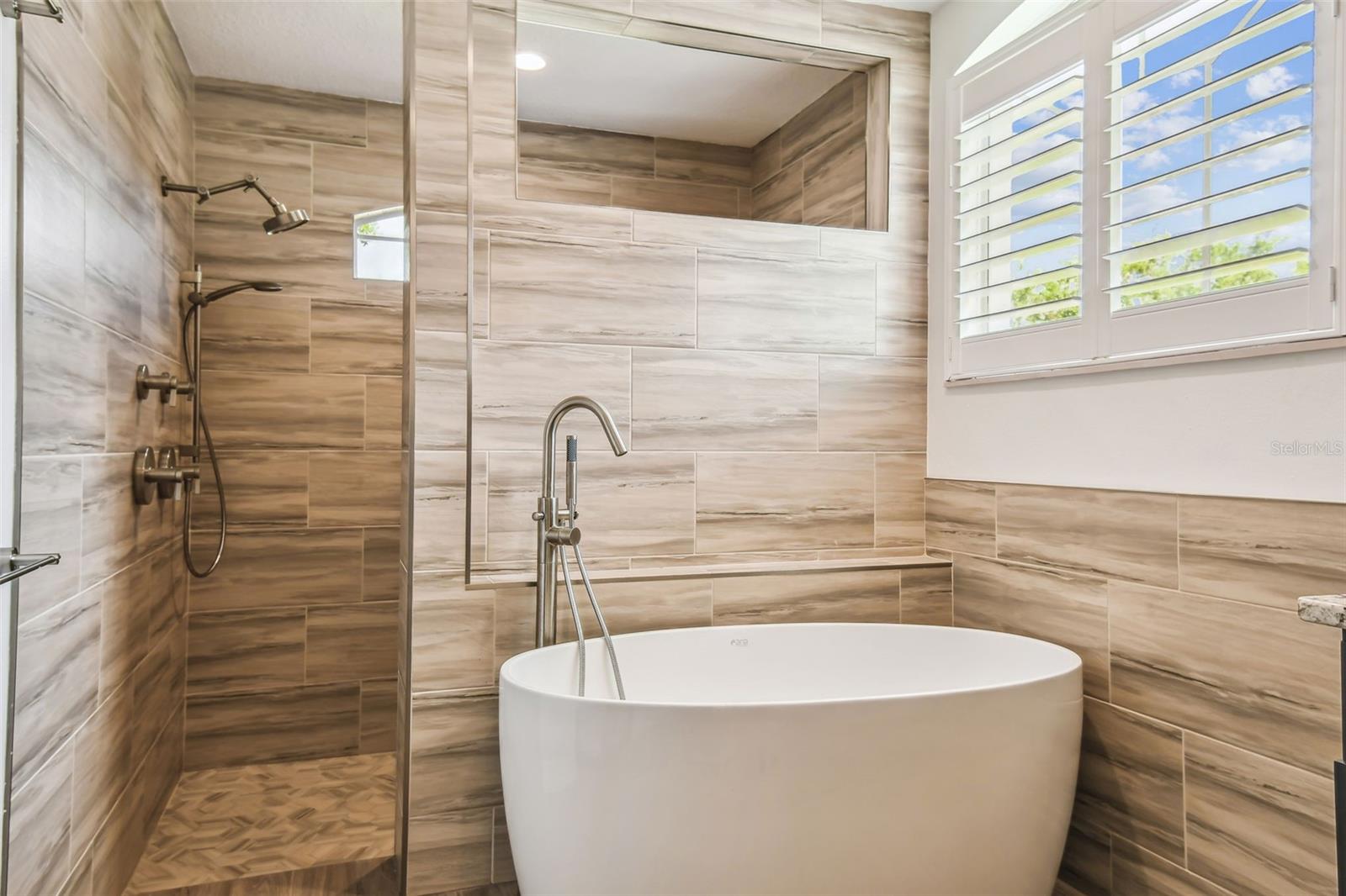 Image 35 of 100 For 14003 Sobrado Drive