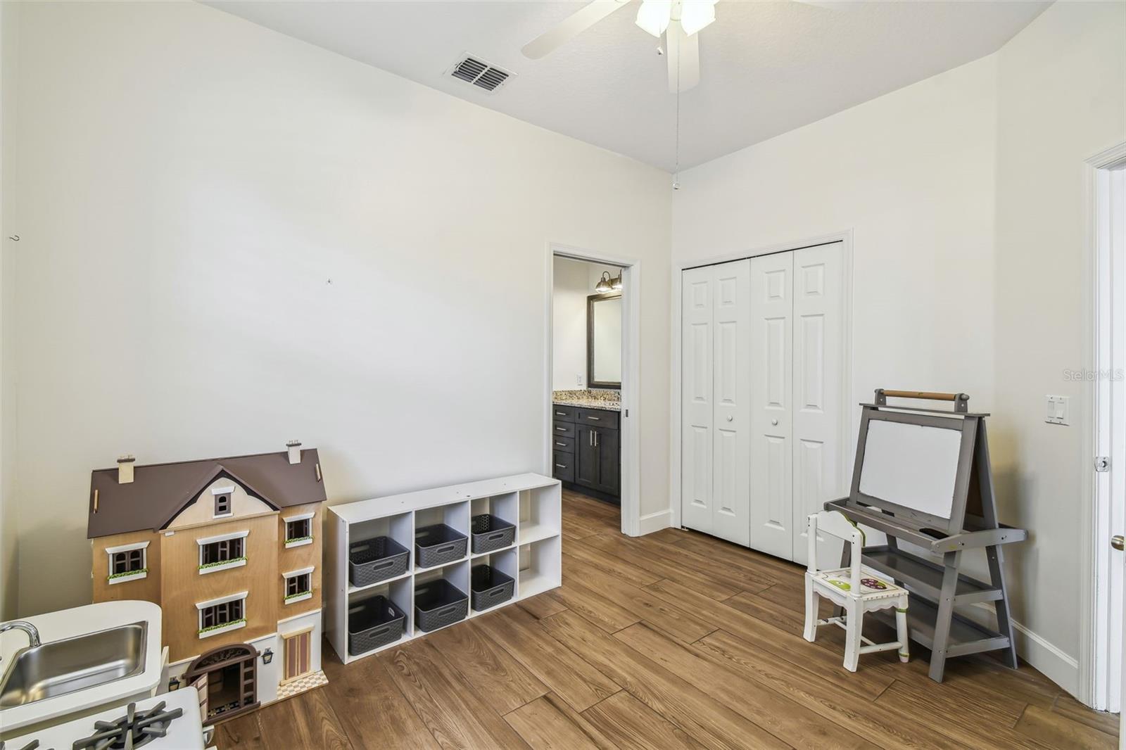 Image 42 of 100 For 14003 Sobrado Drive