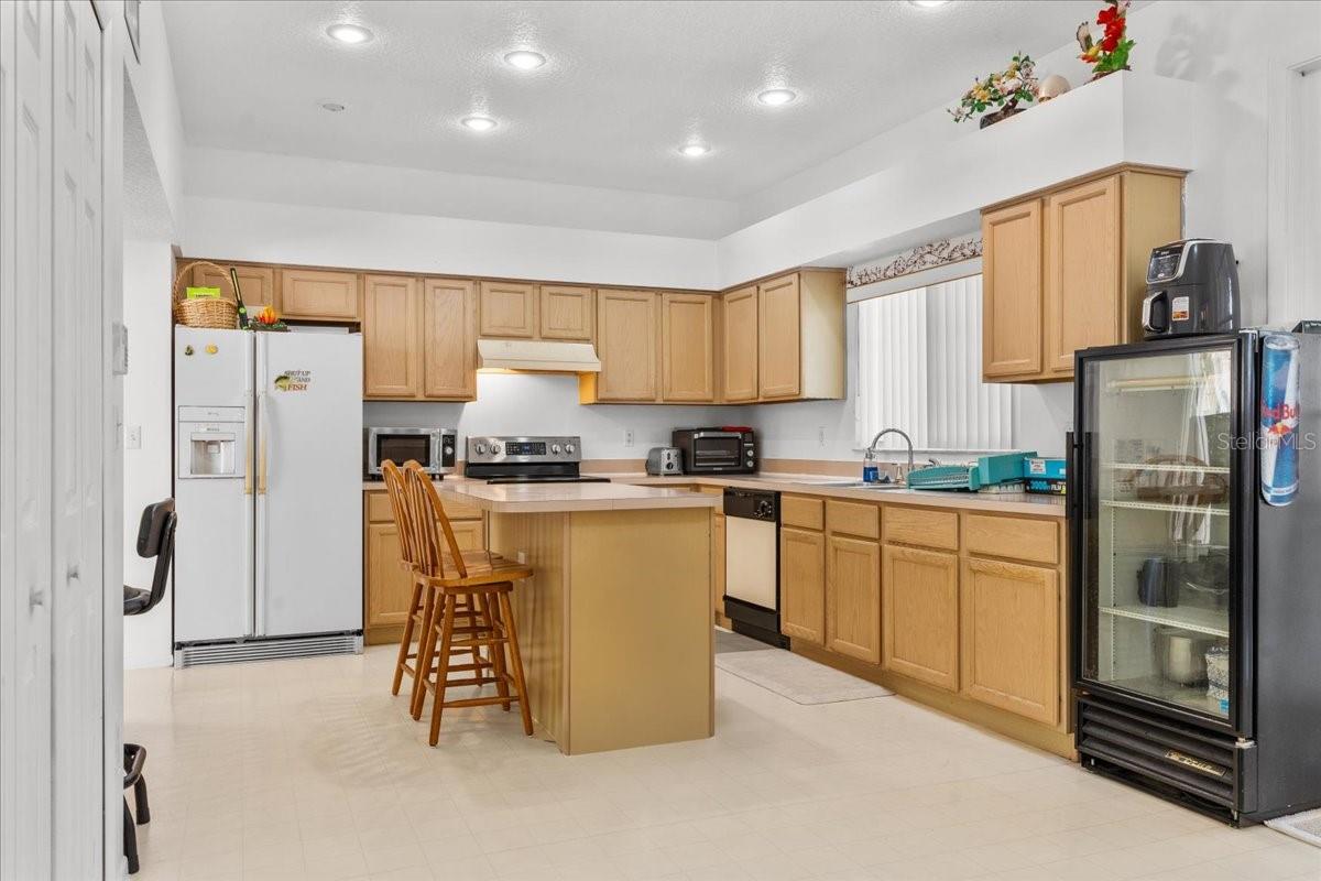 Image 13 of 37 For 1240 Falconcrest Boulevard