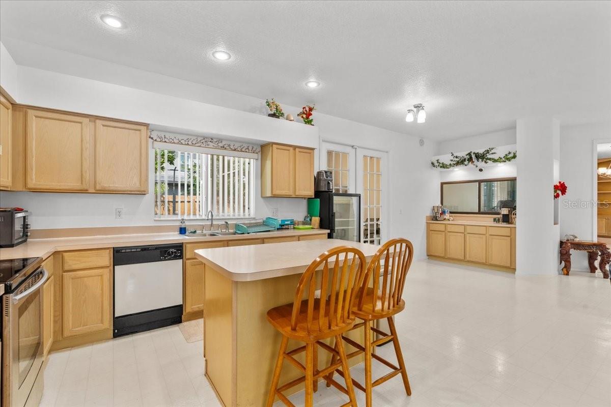 Image 15 of 37 For 1240 Falconcrest Boulevard