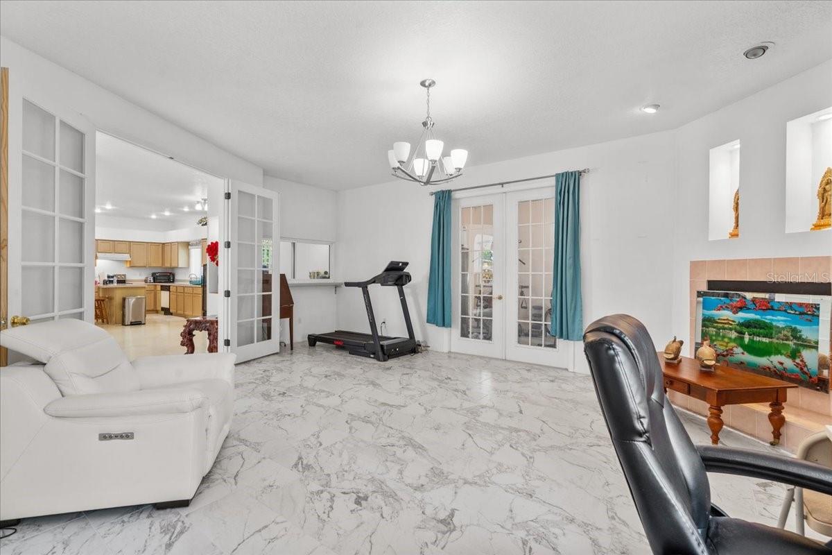 Image 16 of 37 For 1240 Falconcrest Boulevard