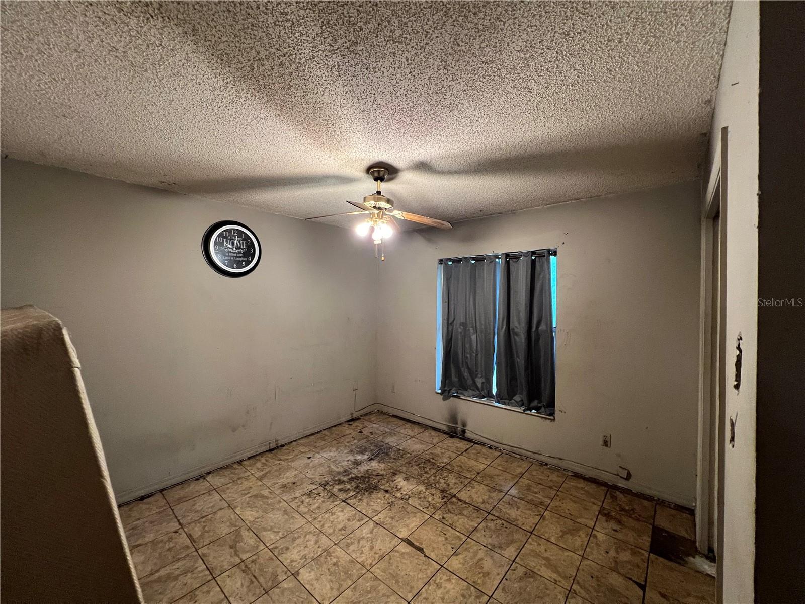 Image 11 of 15 For 2558 El Capitan Drive