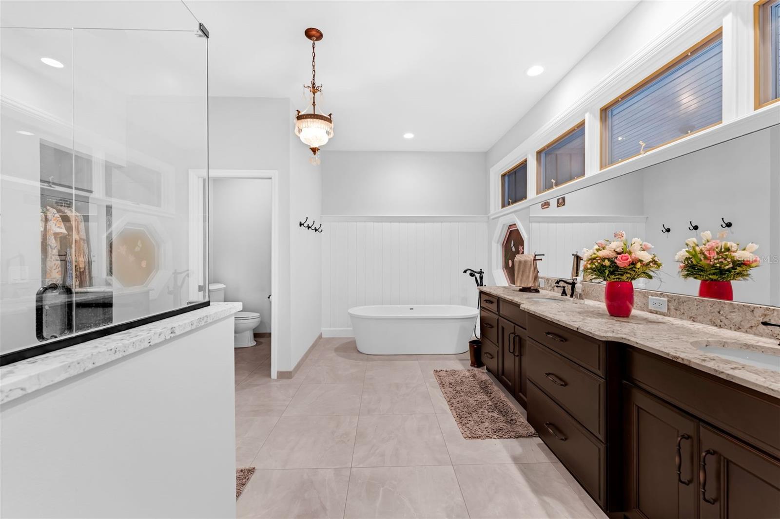 Image 17 of 78 For 5655 Oak Hollow Lane